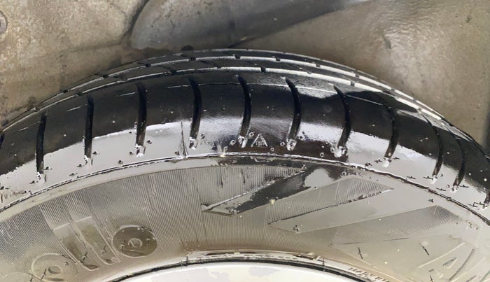 2015 Hyundai i10 SPORTZ 1.1, Petrol, Manual, 58,004 km, Left Rear Tyre Tread