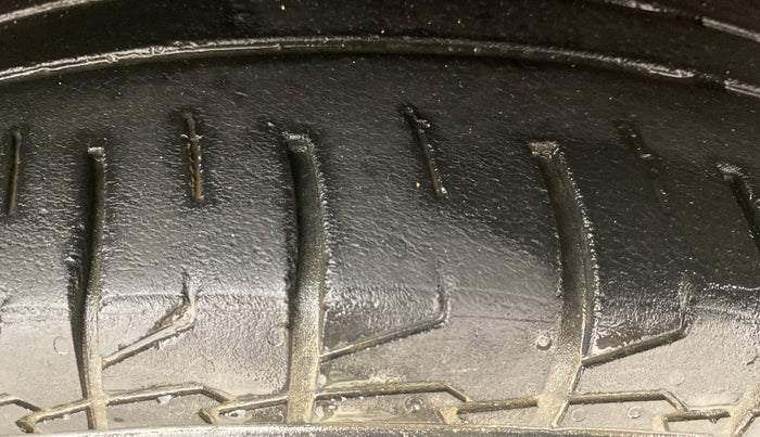 2022 Hyundai Creta SX 1.5 PETROL, Diesel, Manual, 1,02,954 km, Right Front Tyre Tread