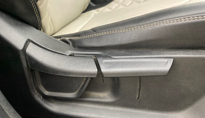 2022 Hyundai Creta SX 1.5 PETROL, Diesel, Manual, 1,02,954 km, Driver Side Adjustment Panel