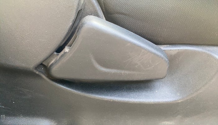 2020 Datsun Redi Go T, Petrol, Manual, 69,254 km, Driver Side Adjustment Panel