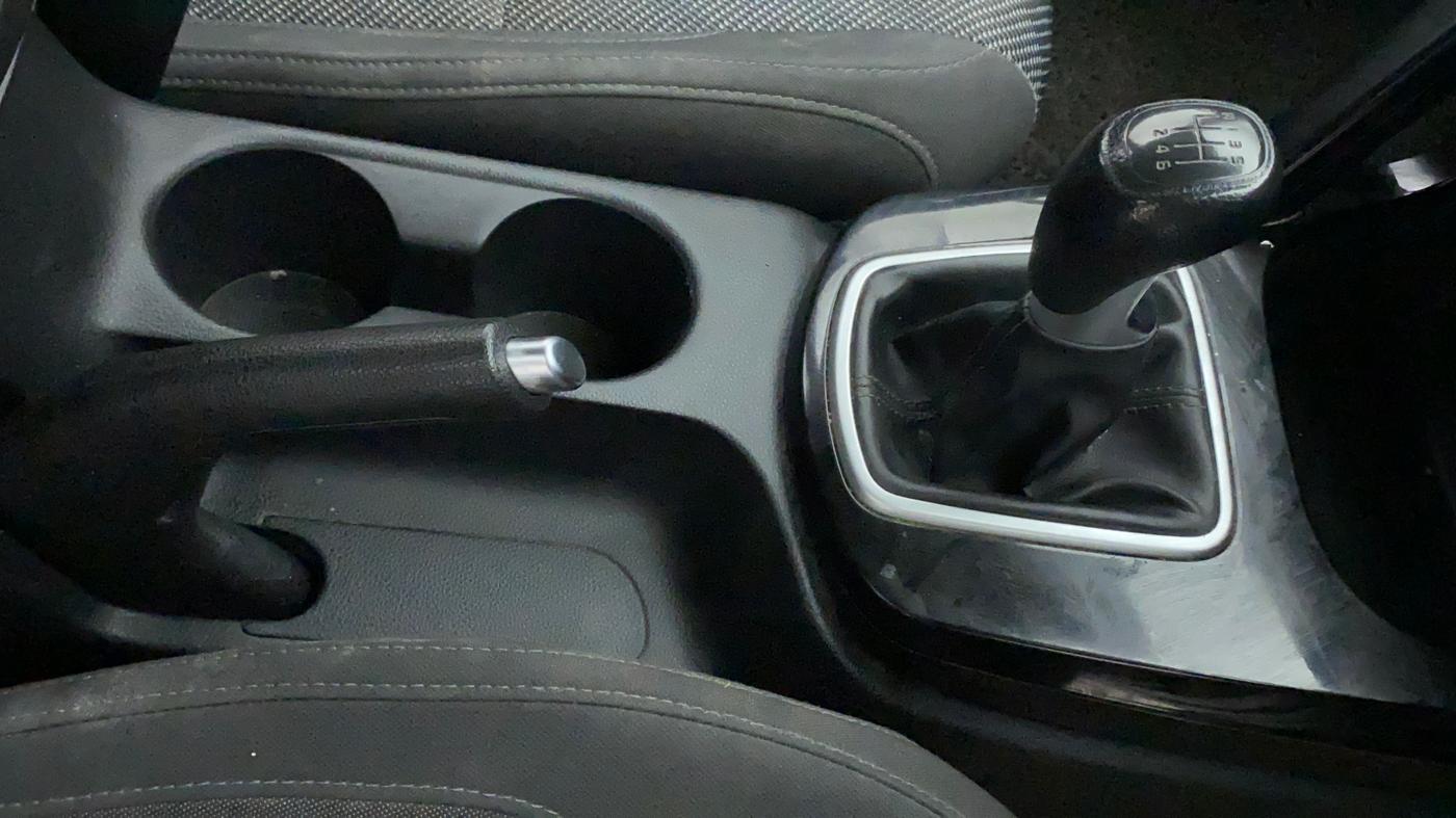 2019 KIA SELTOS HTK PLUS 1.5, Petrol, Manual, 86,050 km, Gear Lever