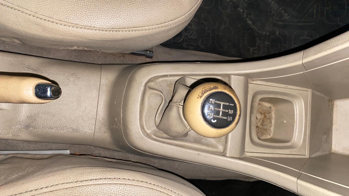 2014 Maruti Swift Dzire VXI, Petrol, Manual, 36,278 km, Gear Lever