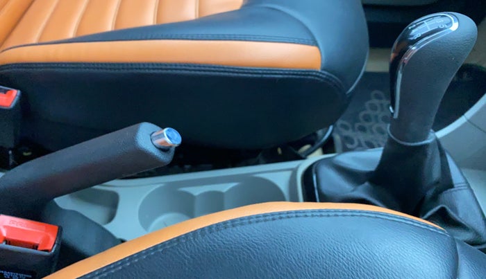 2018 Tata Tiago XZ 1.2 REVOTRON, Petrol, Manual, 27,849 km, Gear Lever