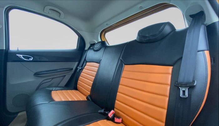 2018 Tata Tiago XZ 1.2 REVOTRON, Petrol, Manual, 27,849 km, Right Side Rear Door Cabin View