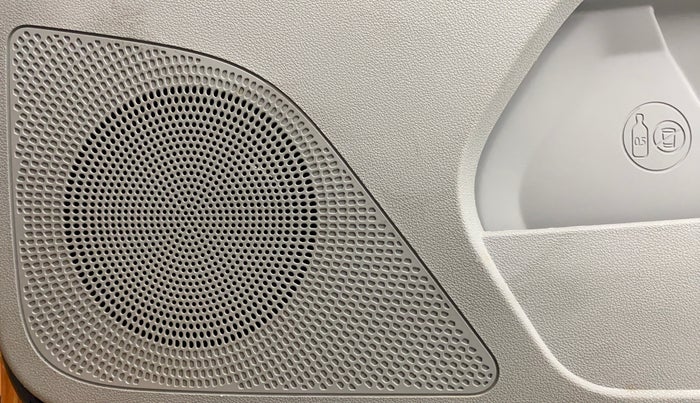 2018 Tata Tiago XZ 1.2 REVOTRON, Petrol, Manual, 27,849 km, Speaker