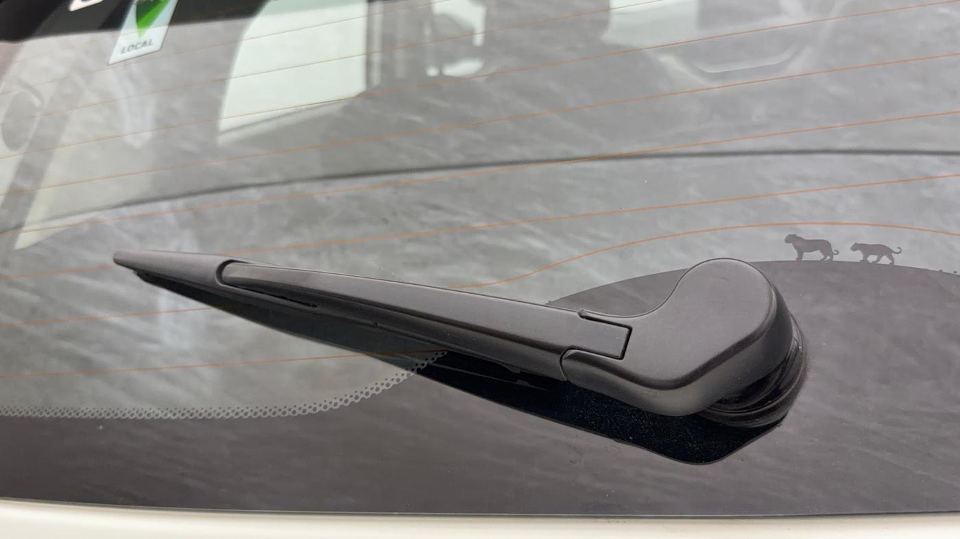 2022 Tata NEXON XZA PLUS PETROL, Petrol, Automatic, 71,950 km, Rear Wiper