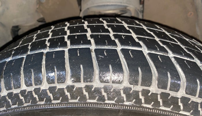 2022 Mahindra BOLERO NEO N10 R, Diesel, Manual, 1,14,913 km, Left Front Tyre Tread