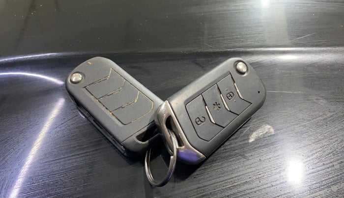 2022 Mahindra BOLERO NEO N10 R, Diesel, Manual, 1,14,913 km, Key Close Up