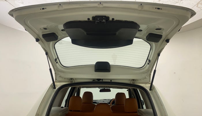 2013 Nissan Terrano XL (D), Diesel, Manual, 83,856 km, Boot Door Open