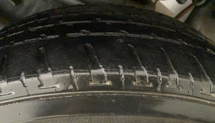 2013 Nissan Terrano XL (D), Diesel, Manual, 83,856 km, Left Rear Tyre Tread