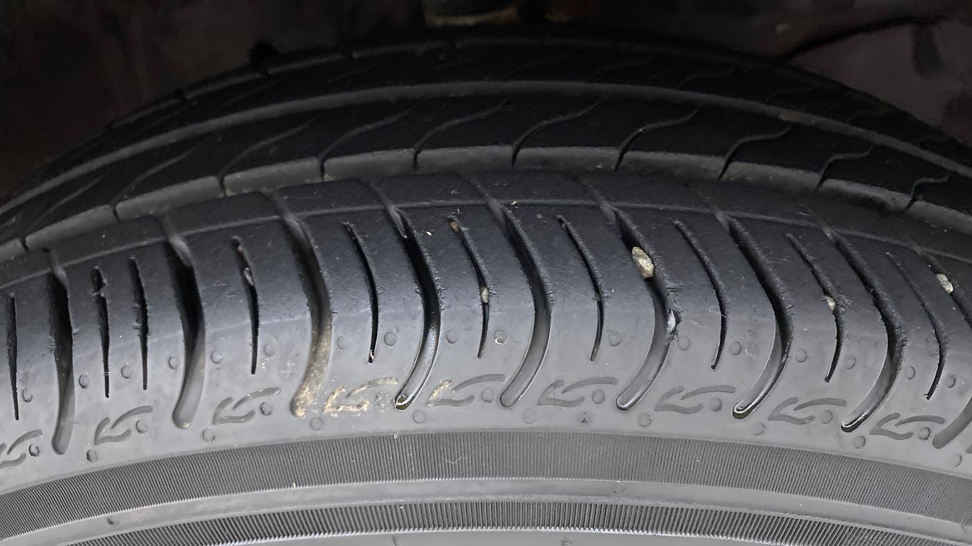 2020 Honda Amaze 1.2L I-VTEC V CVT, Petrol, Automatic, 8,175 km, Right Front Tyre Tread