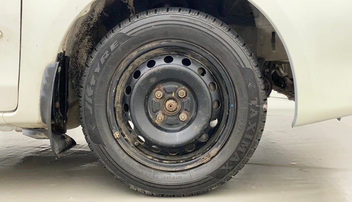 2011 Toyota Etios G, Petrol, Manual, 55,790 km, Right Front Wheel