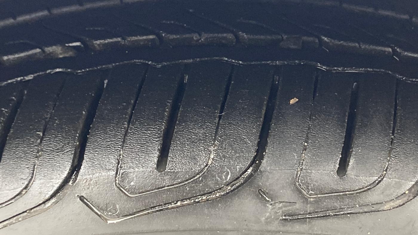 2023 Tata ALTROZ XM PLUS PETROL, Petrol, Manual, 8,809 km, Right Front Tyre Tread