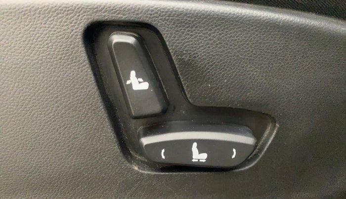 2020 MG HECTOR SHARP 1.5 DCT PETROL, Petrol, Automatic, 45,740 km, Driver Side Adjustment Panel