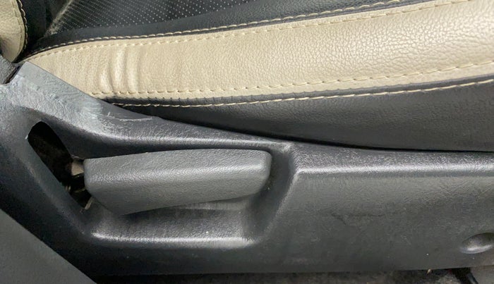 2016 Maruti Alto K10 LXI, Petrol, Manual, 22,747 km, Driver Side Adjustment Panel