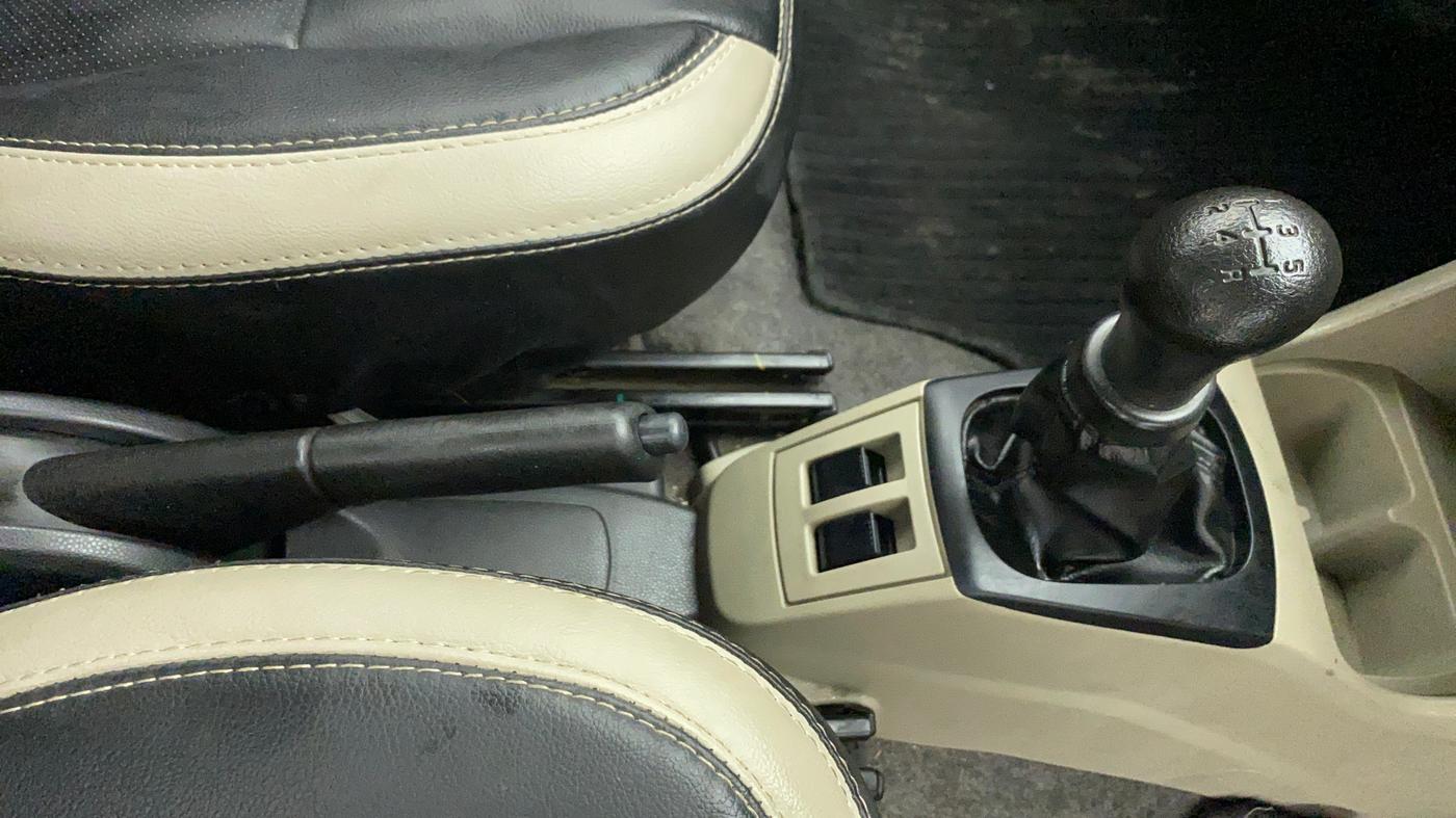 2016 Maruti Alto K10 LXI, Petrol, Manual, 22,747 km, Gear Lever