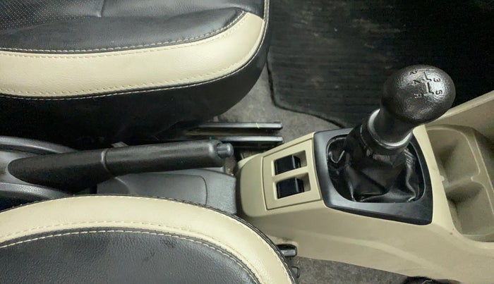 2016 Maruti Alto K10 LXI, Petrol, Manual, 22,747 km, Gear Lever