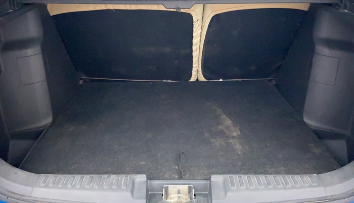 2016 Maruti Vitara Brezza ZDI, Diesel, Manual, 67,707 km, Boot Inside View