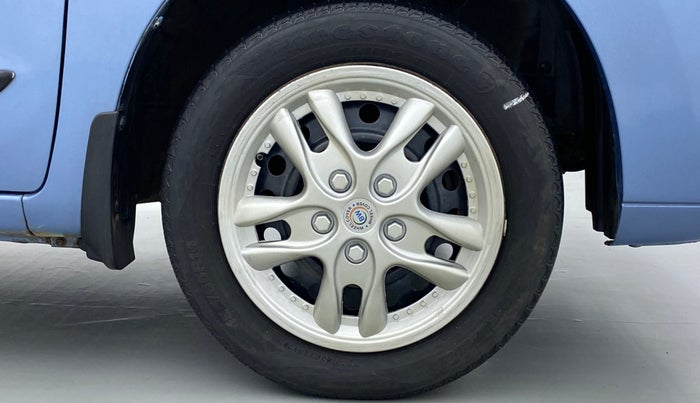 2010 Maruti Wagon R 1.0 VXI, Petrol, Manual, 44,232 km, Right Front Wheel