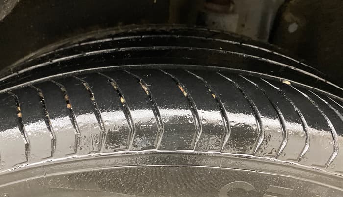 2021 Hyundai ALCAZAR 2.0 SIGNATURE (O) AT 6STR, Petrol, Automatic, 94,090 km, Left Rear Tyre Tread