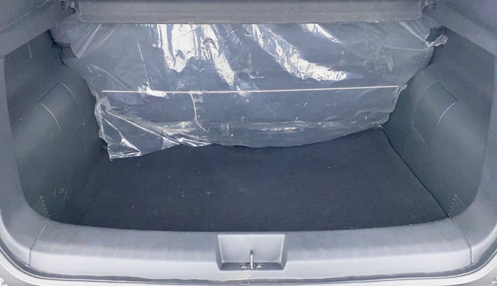 2021 Nissan MAGNITE XL Turbo MT, Petrol, Manual, 5,306 km, Boot Inside