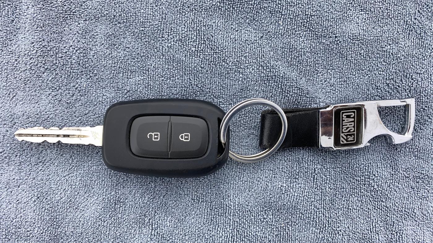2021 Nissan MAGNITE XL Turbo MT, Petrol, Manual, 5,306 km, Key Close Up