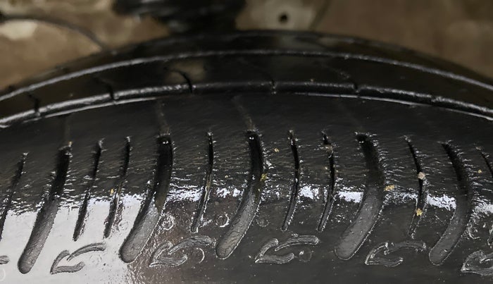 2020 Maruti S PRESSO VXI CNG, CNG, Manual, 35,202 km, Left Front Tyre Tread