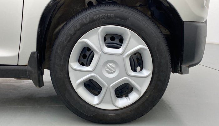 2020 Maruti S PRESSO VXI CNG, CNG, Manual, 35,202 km, Right Front Wheel