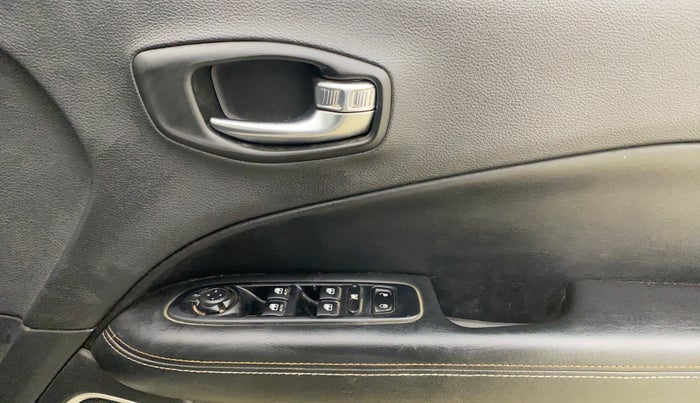 2018 Jeep Compass SPORT 1.4 PETROL, Petrol, Manual, 1,49,461 km, Driver Side Door Panels Control