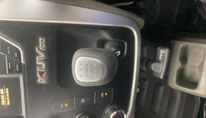 2016 Mahindra Kuv100 K6 5 STR, Petrol, Manual, 84,140 km, Gear Lever