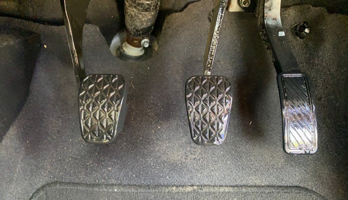 2020 Ford New Figo TITANIUM 1.2 PETROL MT, Petrol, Manual, 47,006 km, Pedals