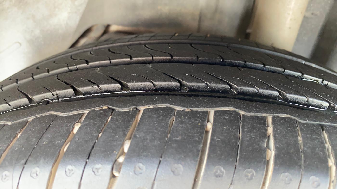 2020 Ford New Figo TITANIUM 1.2 PETROL MT, Petrol, Manual, 46,415 km, Left Rear Tyre Tread