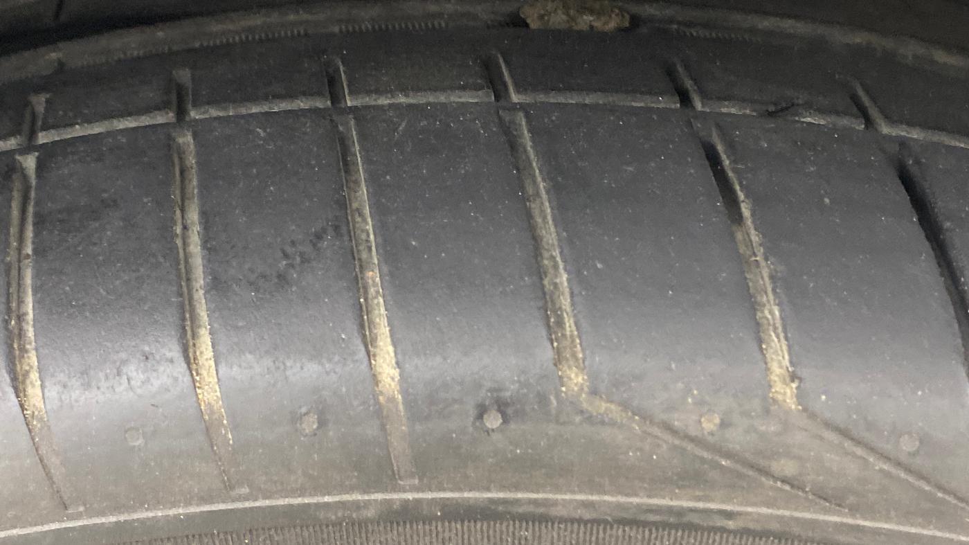 2020 Hyundai Tucson GLS 4WD AT DIESEL, Diesel, Automatic, 78,444 km, Right Front Tyre Tread
