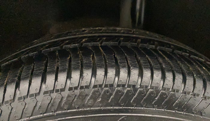 2016 Ford Ecosport TITANIUM 1.5L PETROL, Petrol, Manual, 35,345 km, Left Rear Tyre Tread