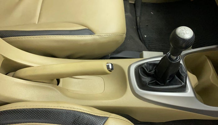 2011 Honda City 1.5L I-VTEC S MT, Petrol, Manual, 83,392 km, Gear Lever