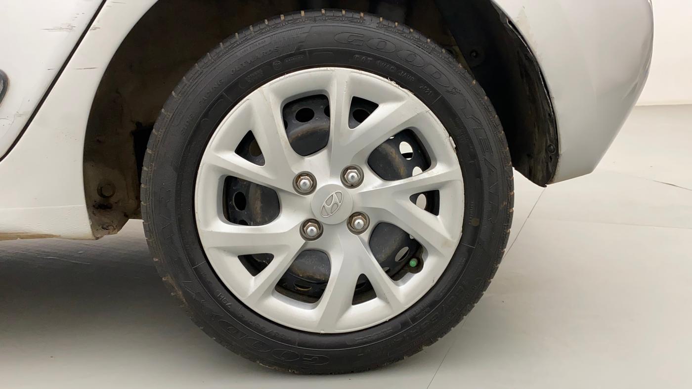 2017 Hyundai Grand i10 MAGNA 1.2 KAPPA VTVT, Petrol, Manual, 63,506 km, Left Rear Wheel