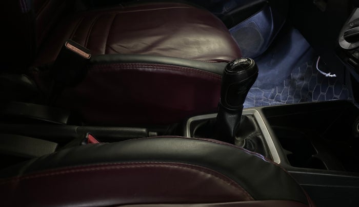 2020 Maruti Swift LXI, CNG, Manual, 94,918 km, Gear Lever