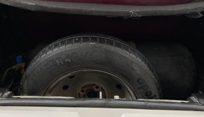 2020 Maruti Swift LXI, CNG, Manual, 94,918 km, Boot Inside