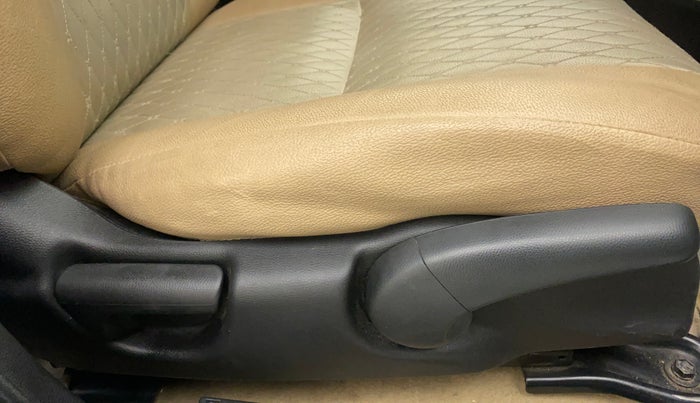 2016 Honda City 1.5L I-VTEC SV CVT, Petrol, Automatic, 53,464 km, Driver Side Adjustment Panel