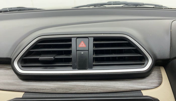 2021 Maruti Dzire VXI, Petrol, Manual, 40,281 km, AC Unit - Front vent has minor damage