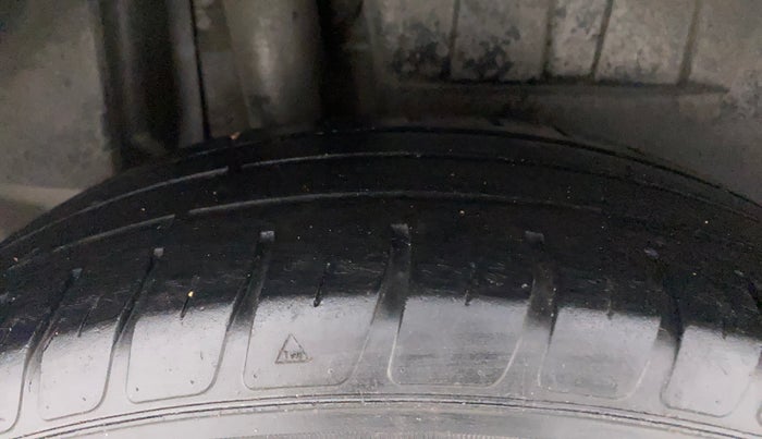 2021 Maruti Dzire VXI, Petrol, Manual, 40,281 km, Right Rear Tyre Tread