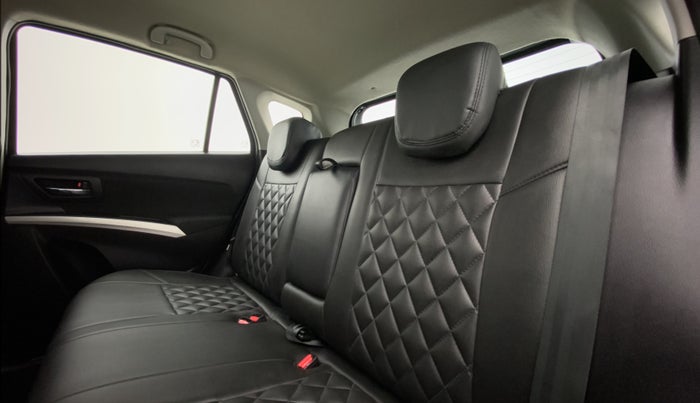 2016 Maruti S Cross ZETA 1.3, Diesel, Manual, 49,617 km, Right Side Rear Door Cabin