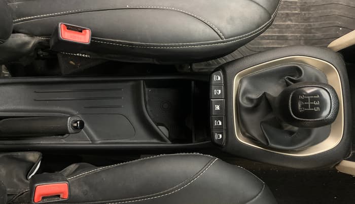 2018 Hyundai NEW SANTRO SPORTZ MT, Petrol, Manual, 19,325 km, Gear Lever