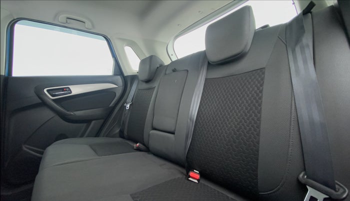 2017 Maruti Vitara Brezza ZDI PLUS DUAL TONE, Diesel, Manual, 56,086 km, Right Side Rear Door Cabin