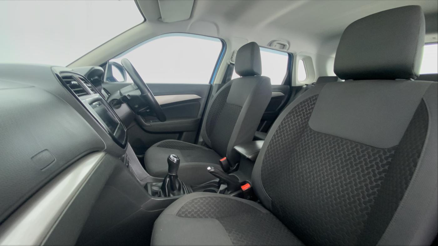 2017 Maruti Vitara Brezza ZDI PLUS DUAL TONE, Diesel, Manual, 56,086 km, Right Side Front Door Cabin