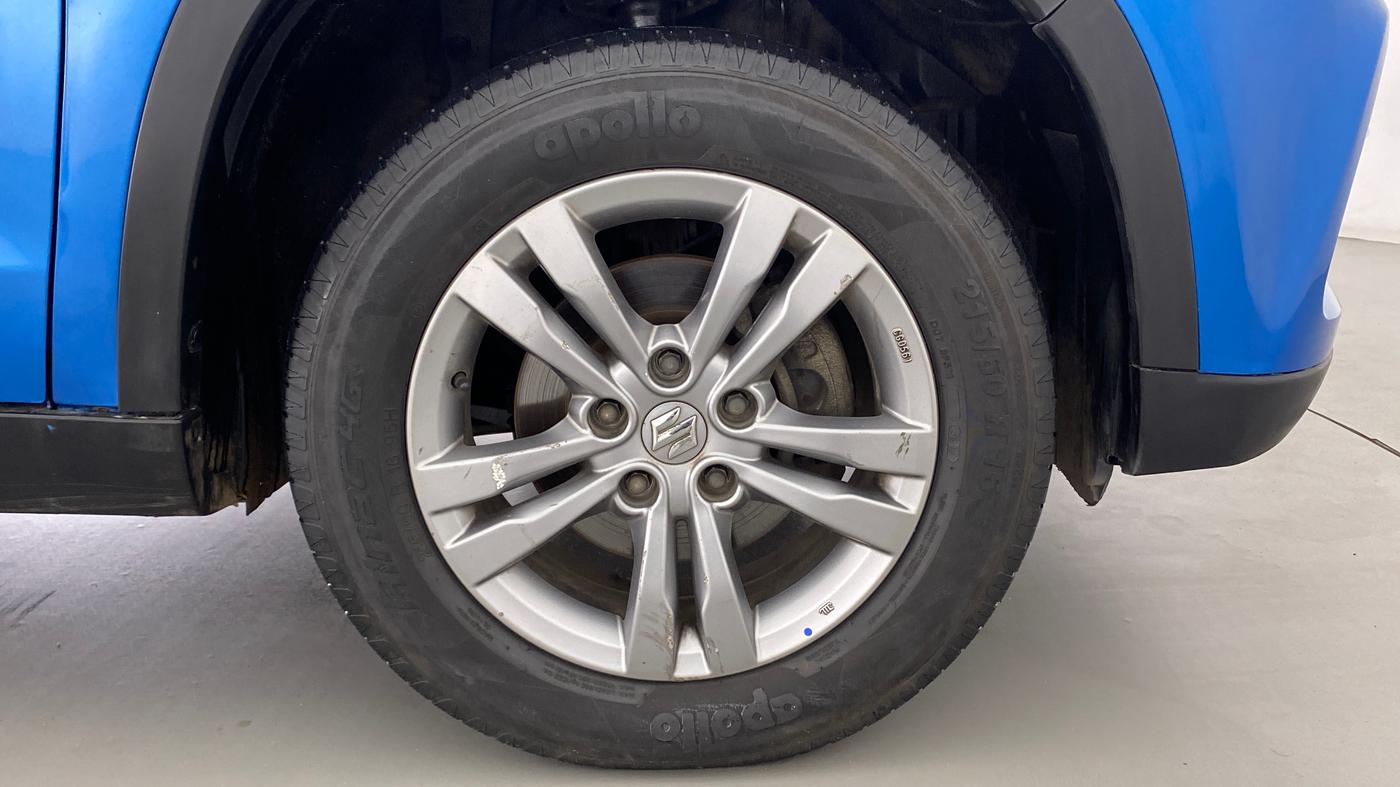 2017 Maruti Vitara Brezza ZDI PLUS DUAL TONE, Diesel, Manual, 56,086 km, Right Front Wheel