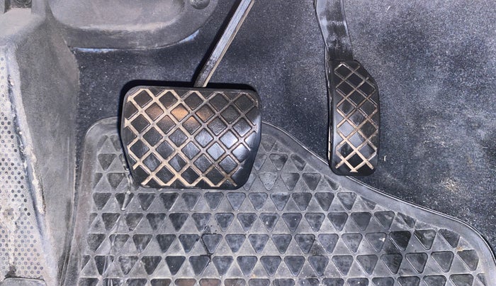 2017 Skoda Rapid STYLE 1.6 MPI AT, Petrol, Automatic, 46,339 km, Pedals