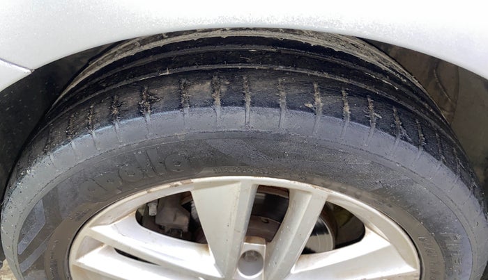 2017 Skoda Rapid STYLE 1.6 MPI AT, Petrol, Automatic, 46,339 km, Left Front Tyre Tread