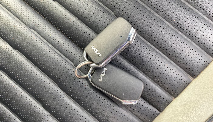 2024 KIA SONET GTX PLUS 1.0 TURBO PETROL DCT, Petrol, Automatic, 58,692 km, Key Close Up