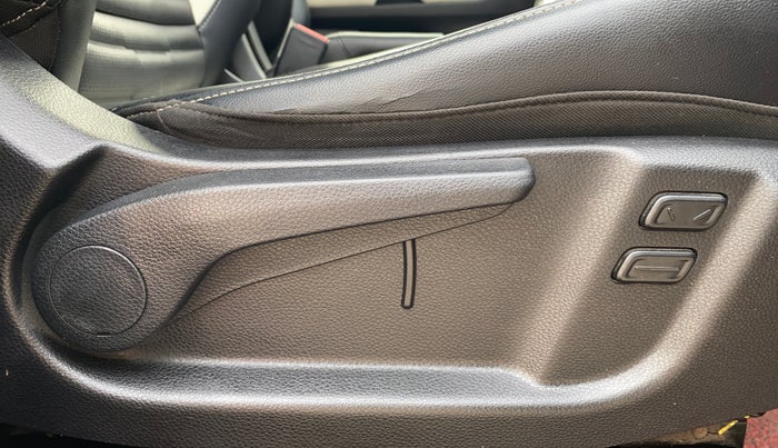 2024 KIA SONET GTX PLUS 1.0 TURBO PETROL DCT, Petrol, Automatic, 58,692 km, Driver Side Adjustment Panel